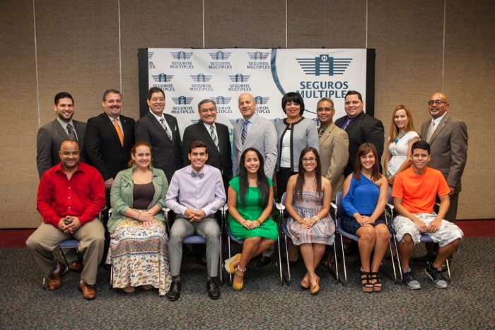 entrega becas 2014